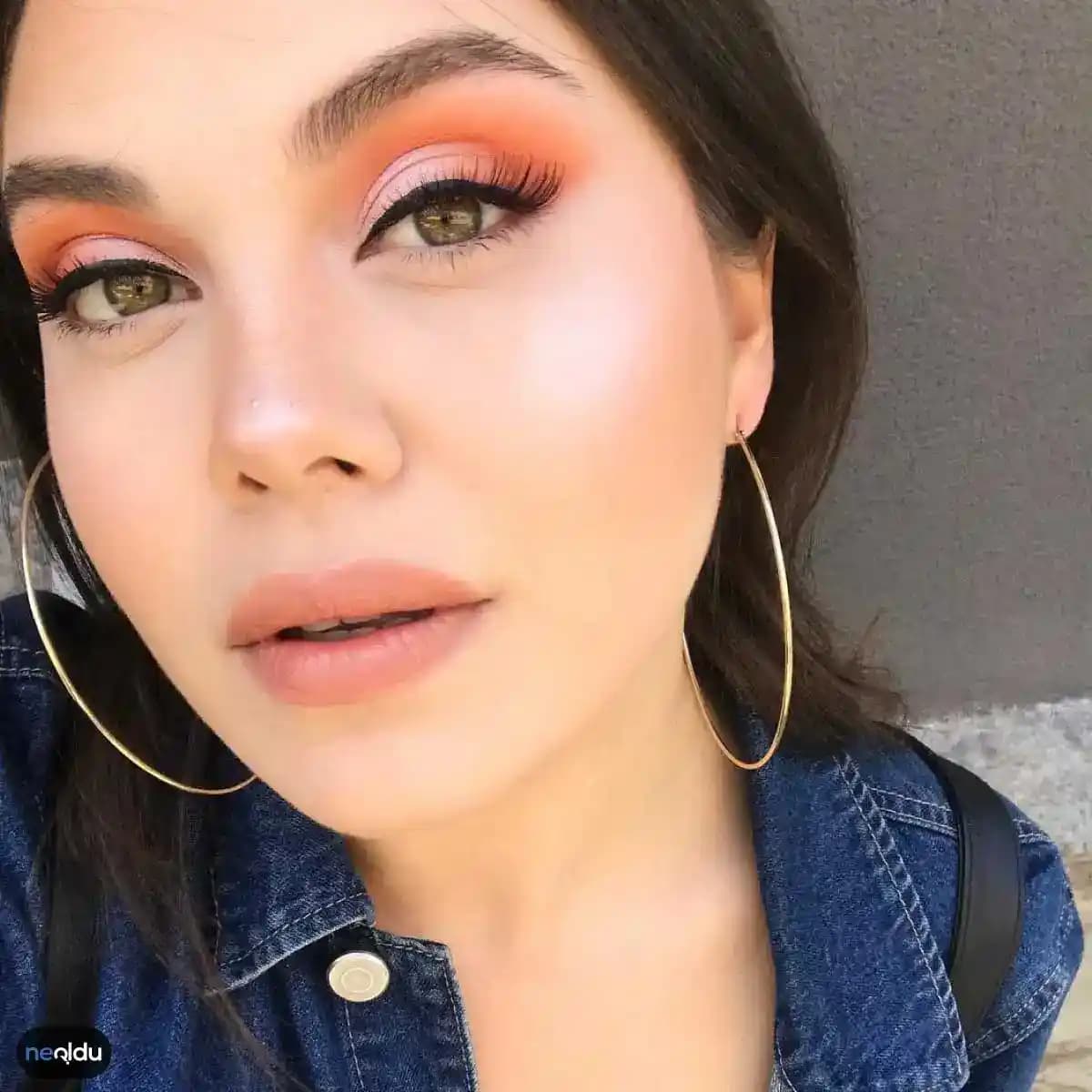 Turuncu Göz Makyajı Rehberi: Trendleri Yakalamak ve Uygulama İpuçları