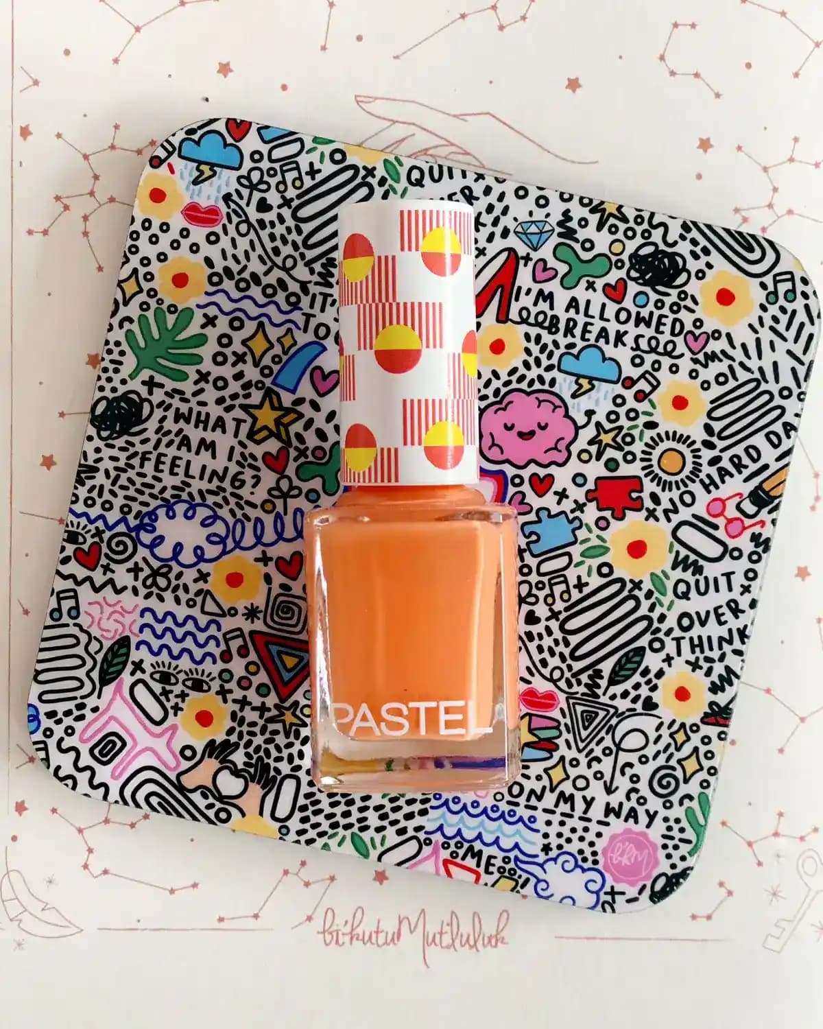 Turuncu Oje ve Pastel Tonlar: Yaz ve Kış Aylarında Trend Renk Kombinasyonları