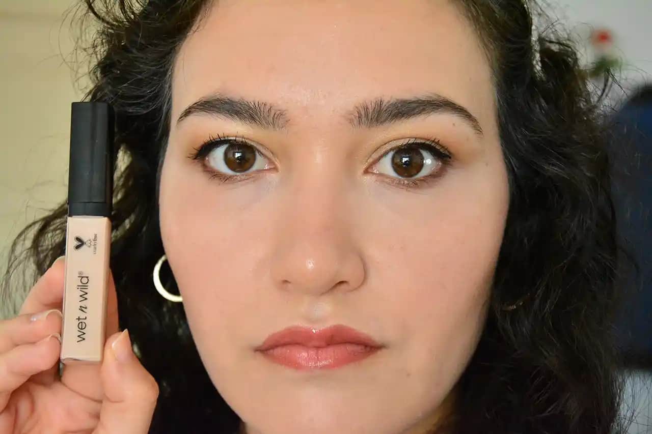 Wet n Wild En Açık Renk Kapatıcı: Uygun Fiyatlı ve Yüksek Performanslı Makyaj Ürünü