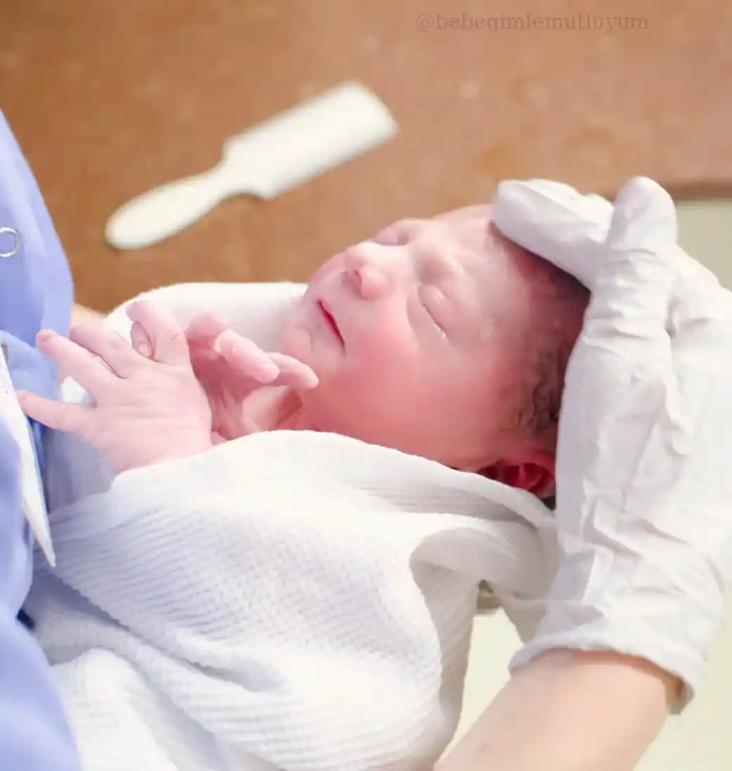 Yetişkinlerde Konak Nasıl Geçer Kozmetik Yaklaşımlarla Etkili Çözümler