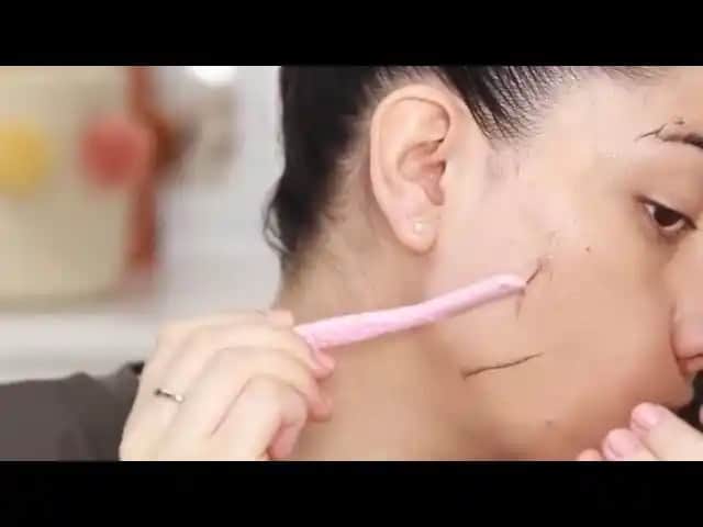 Yüz Tüylerini Almak Kılların Çoğalmasına Neden Olur Mu Bilimsel Gerçekler ve Doğru Bilinenler