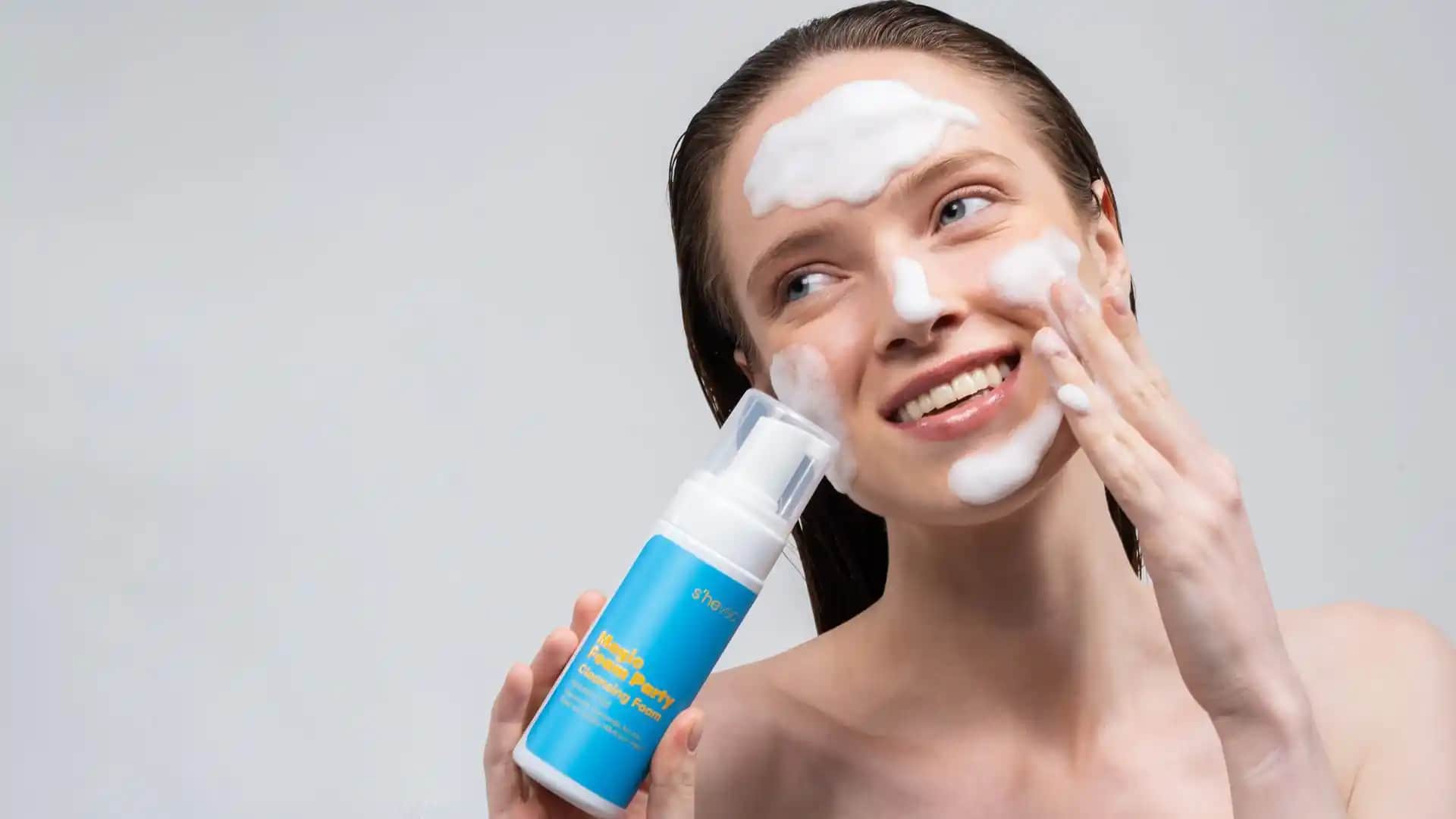 Yüz Yıkama Sıklığı ve Cilt Tiplerine Göre Doğru Temizlik Yöntemleri