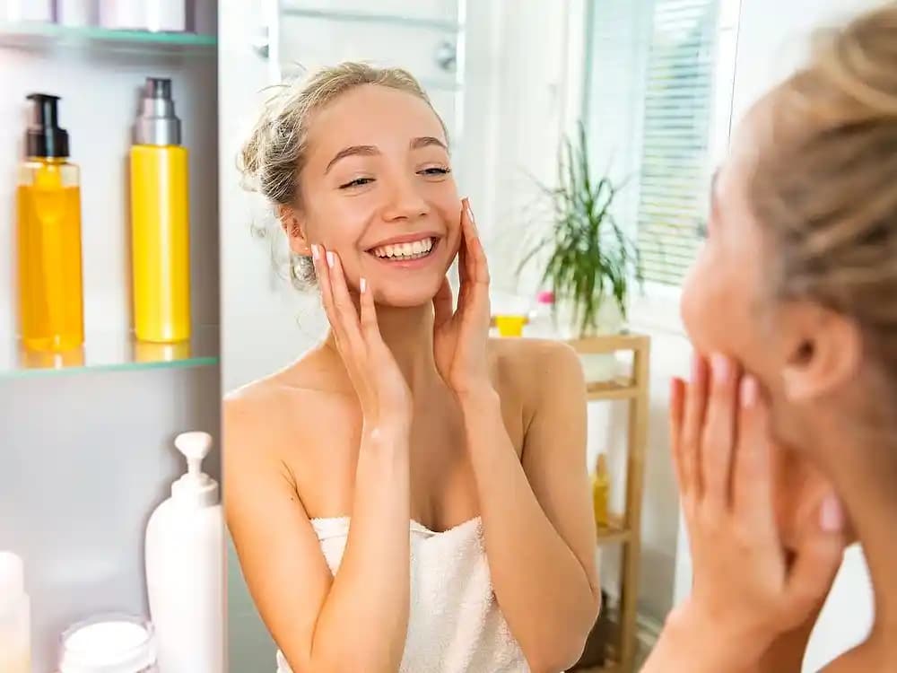 Yüze Bebek Yağı Uygulaması: Doğru Kullanım ve Faydaları Hakkında Bilgiler