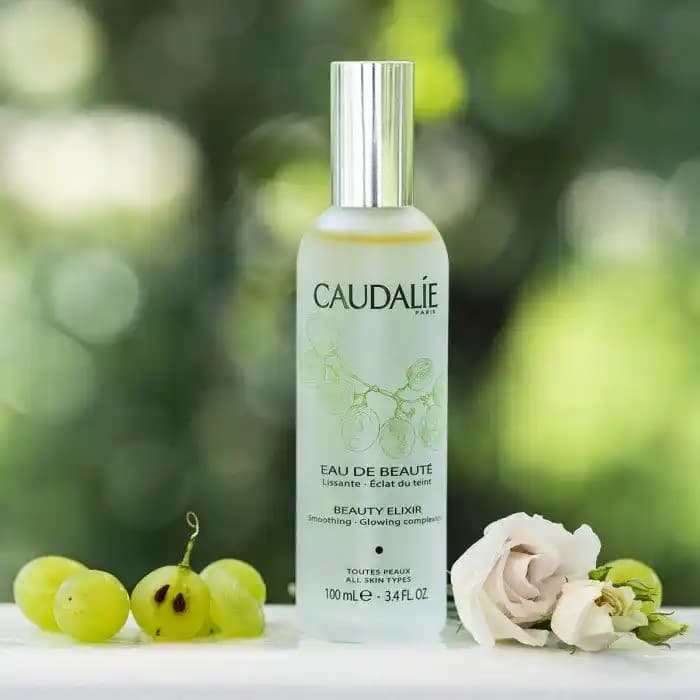 Caudalie Eau de Beauté: Doğal İçeriklerle Ferahlatıcı Cilt Tazeleme Spreyi