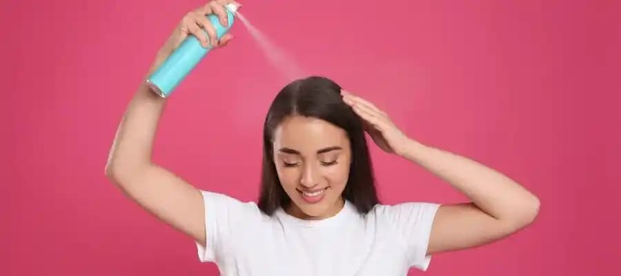 Kuru Şampuan Kullanımı ve Saç Bakımında Pratik Çözümler