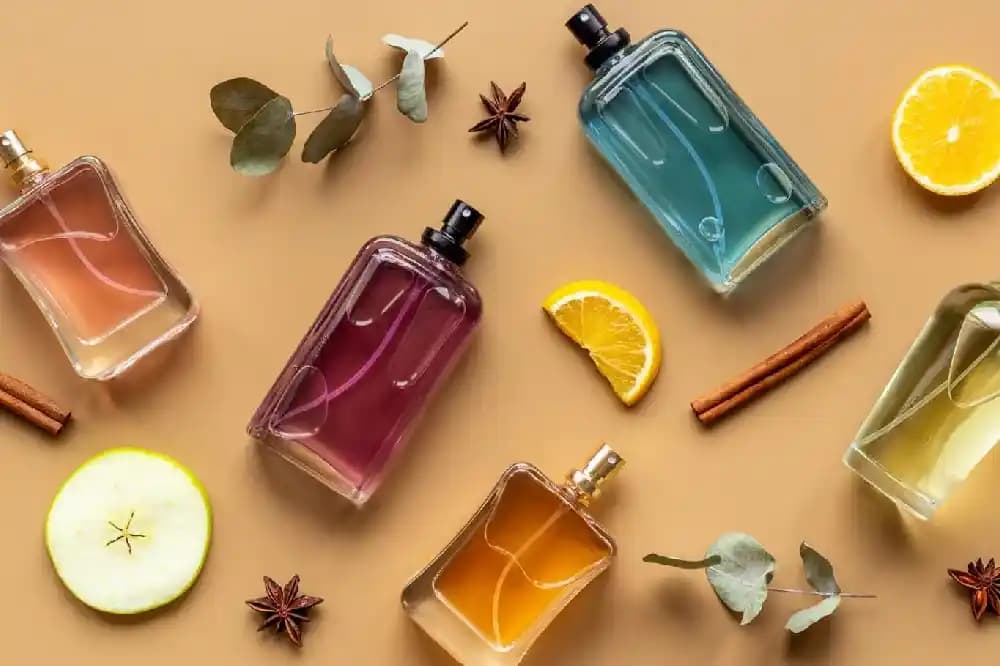 Parfümde EDT ve EDP Nedir? Doğru Parfüm Seçimi İçin Temel Bilgiler ve Farklar