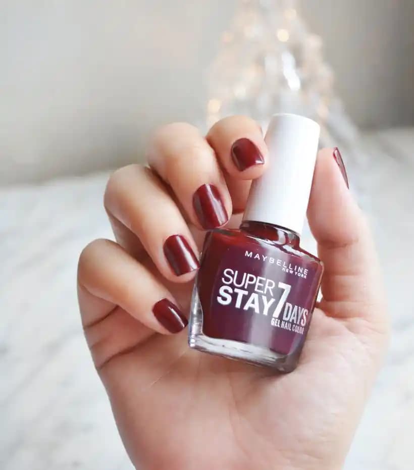 En İyi Ojeler: Kalıcı, Sağlıklı ve Trend Renklerle Mükemmel Tırnaklar İçin Rehberiniz