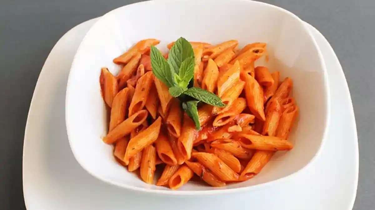 Makarna Sosları: Çeşitleri, Hazırlama Teknikleri ve Sağlıklı Alternatifler