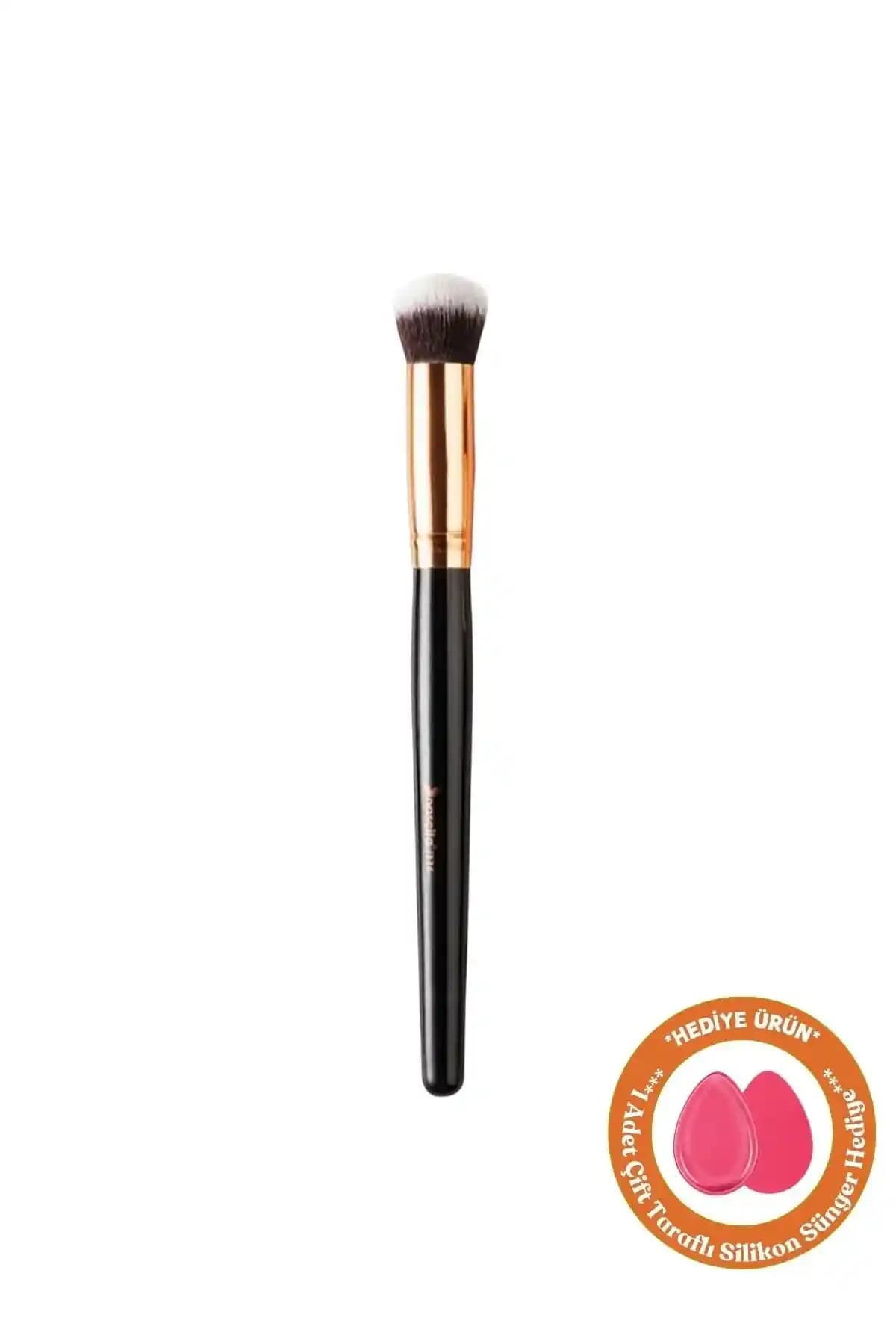 Nascita 136 Fırçası: Kozmetik Dünyasında Mükemmelliğin Anahtarı ve Kullanım İpuçları