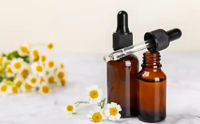 Papatya Suyu ile Saç Rengi Açma Yöntemleri ve Güvenli Kullanım İpuçları