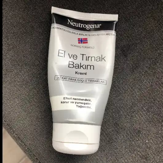 Tırnak Batması İçin Krem Kullanımı ve Doğru Uygulama Yöntemleri