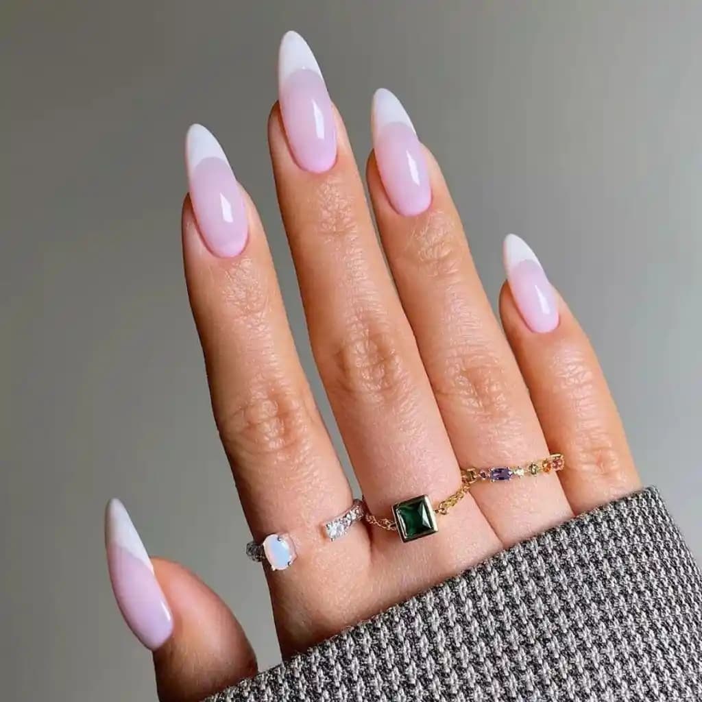 Tırnak Modelleri ve Trendleri: Güzellik ve Kendini İfade Etmenin Yolları