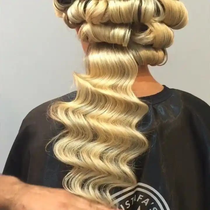 Vak Saç Nedir Doğal ve Sağlıklı Saç Yapısının Bakımı ve Estetikteki Yeri