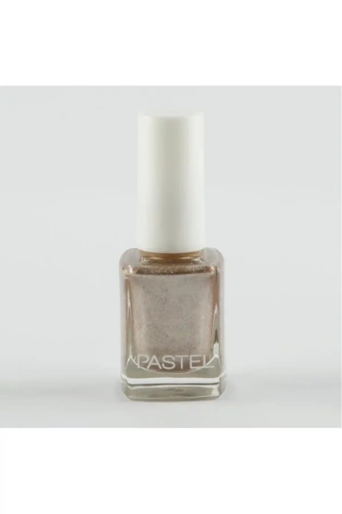 Pastel Simli Oje Koleksiyonu ile Tırnaklarda Kalıcı ve Işıltılı Görünüm