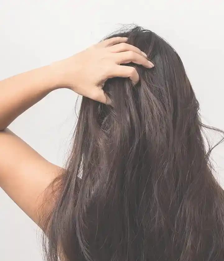 Saç Kaşıntısının Nedenleri ve Saç Derisi Sağlığını Korumaya Yönelik İpuçları