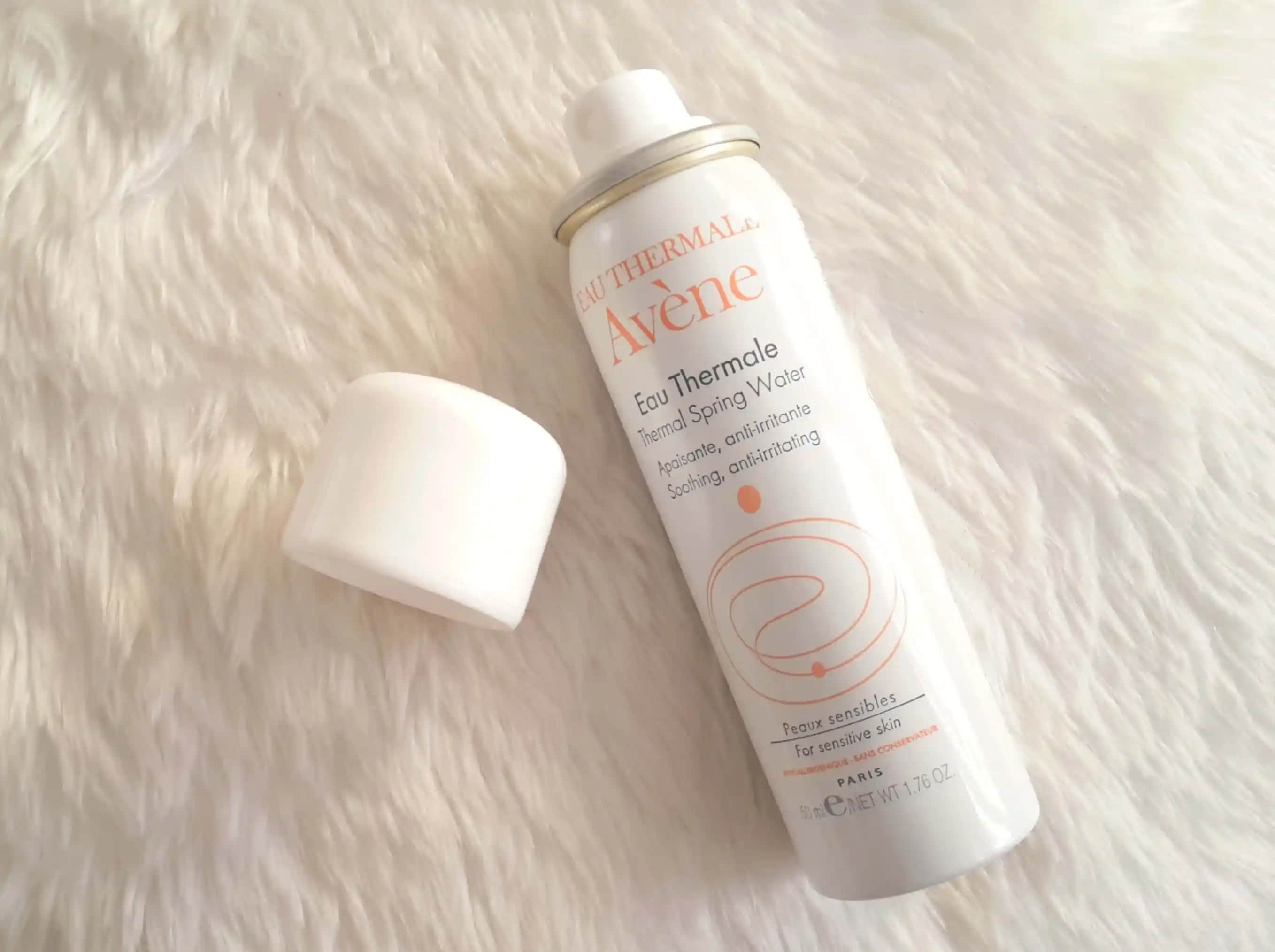 Avene Yüz Spreyi: Hassas ve Kuru Ciltler İçin Ferahlatıcı ve Nemlendirici Çözüm