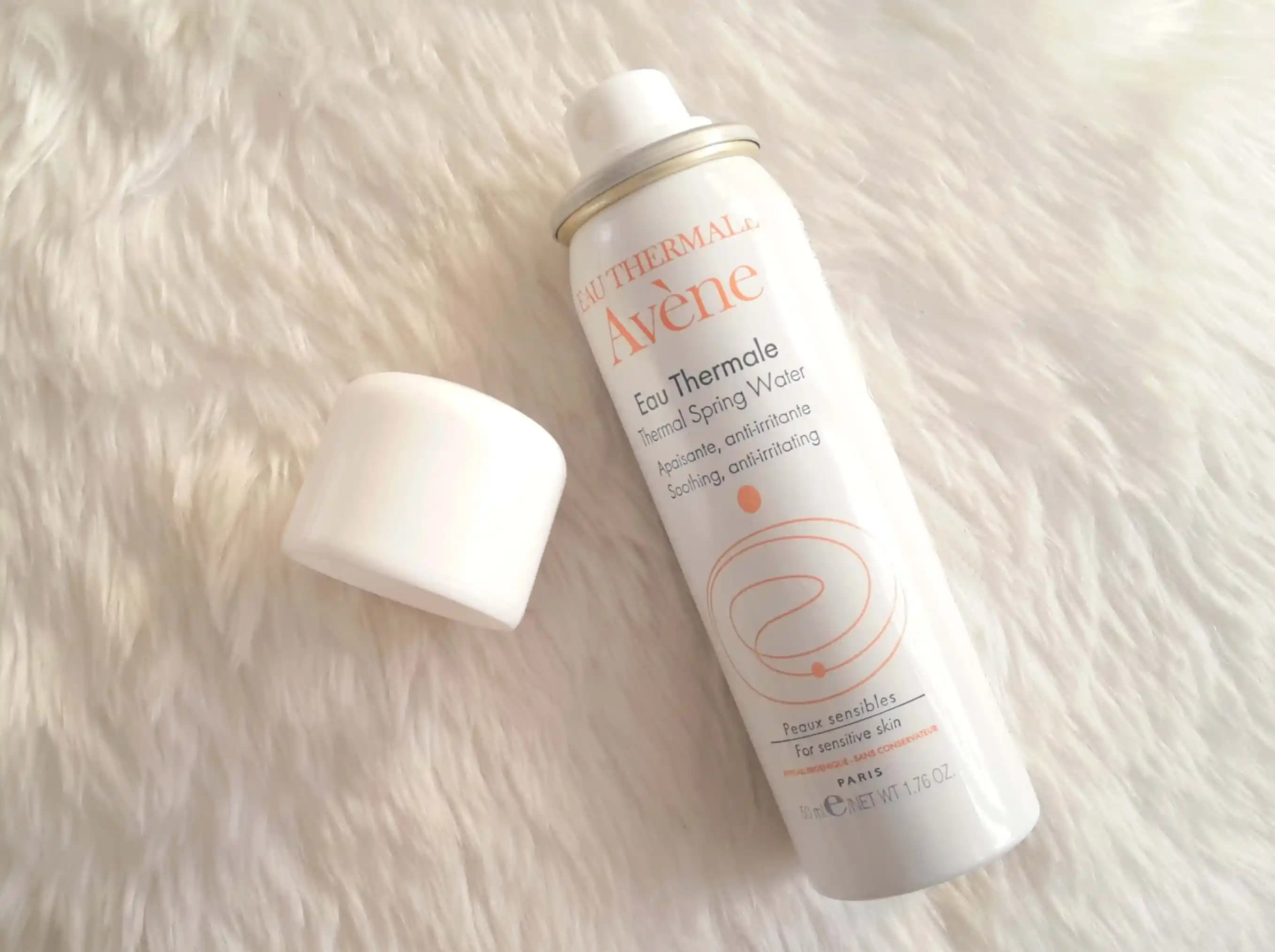 Avene Yüz Spreyi: Hassas ve Kuru Ciltler İçin Ferahlatıcı ve Nemlendirici Çözüm