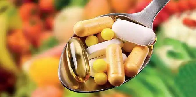 Cilt Sağlığını Destekleyen En Etkili Vitamin Takviyeleri ve Kullanım Önerileri