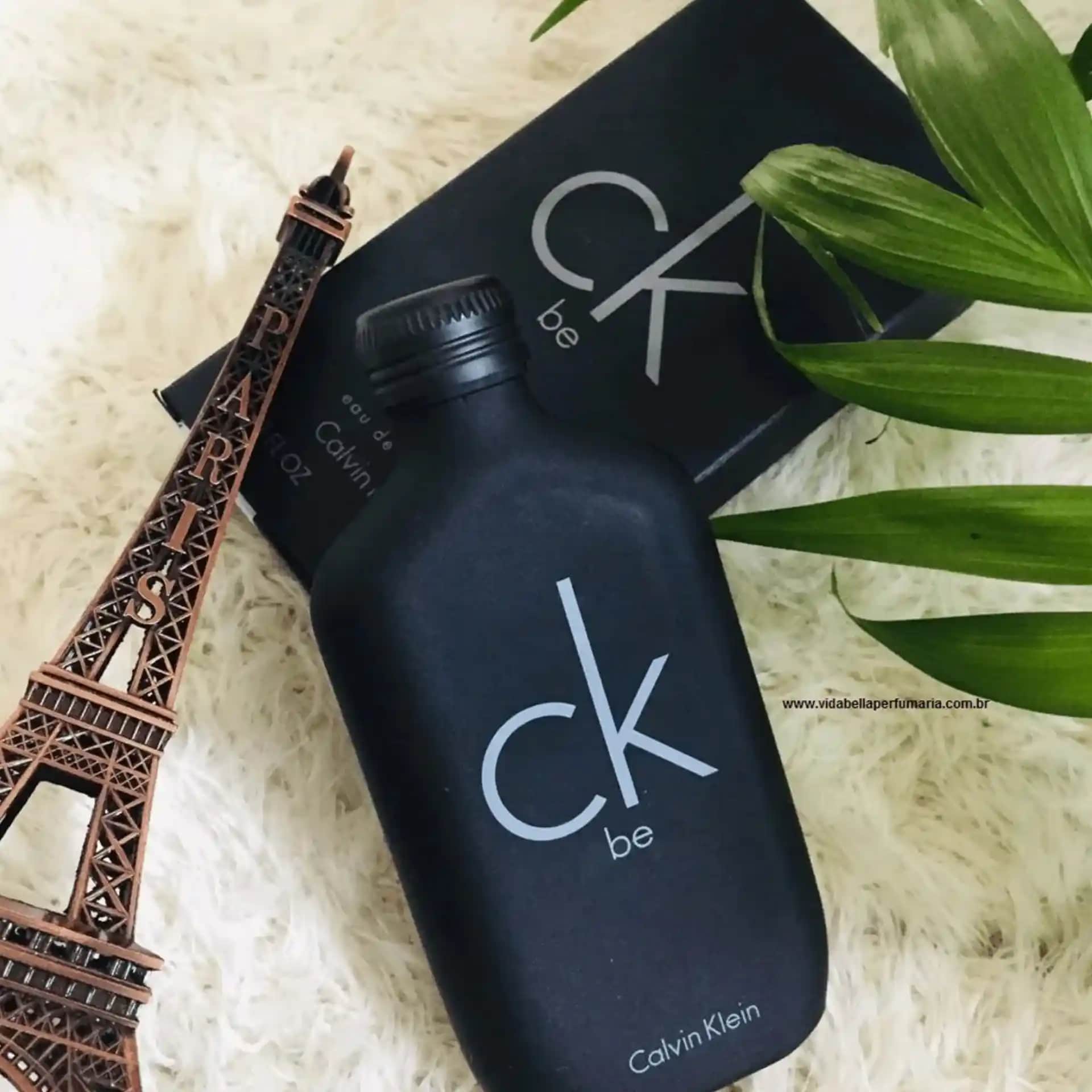 CK BE Parfümü Nedir ve Neden Bu Kadar Popüler Bir Seçenektir