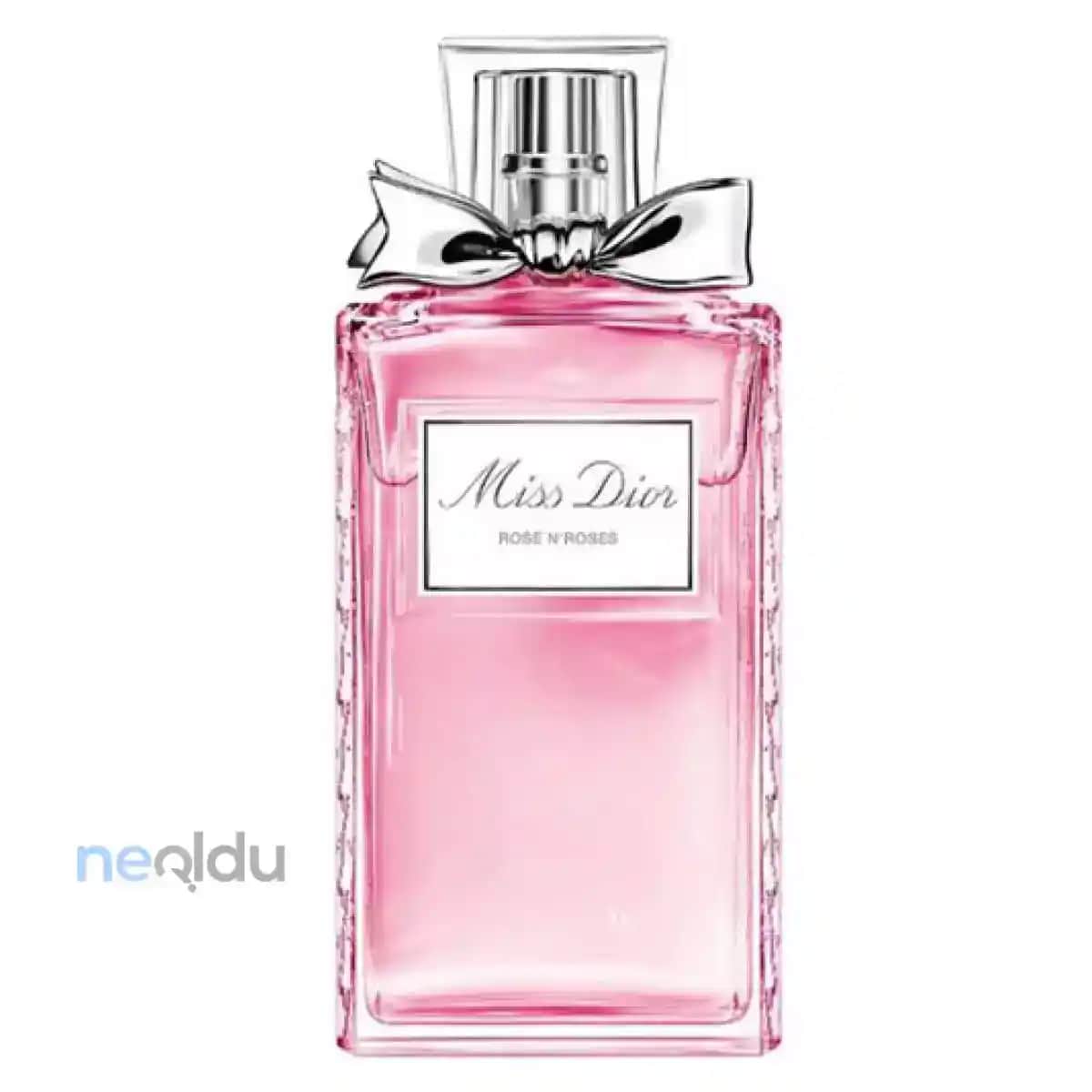 En Güzel Çiçeksi Kadın Parfümleri: Doğallık ve Zarafetin Şık Seçenekleri