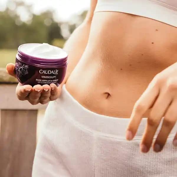 En İyi Sarkma Karşıtı Kremler ve Cilt Sıkılaştırıcı Tavsiyeler 2024