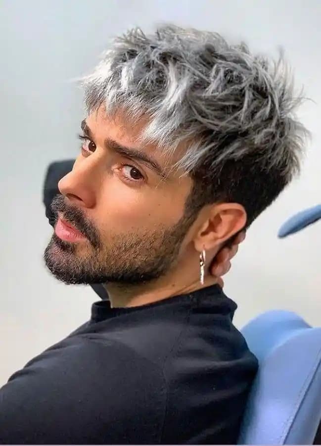 Erkeklerde Gri Saç Uçları ve Bakım Yöntemleri: Etkili Çözüm ve Bakım İpuçları