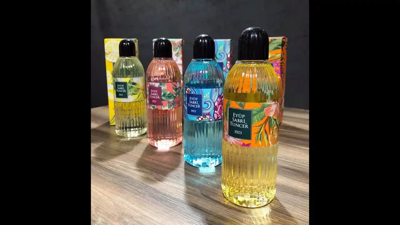 Güzel Kokulu Kolonya ile Kendinizi Yenileyin: Geleneksel ve Modern Aromalarla Kişisel Bakım