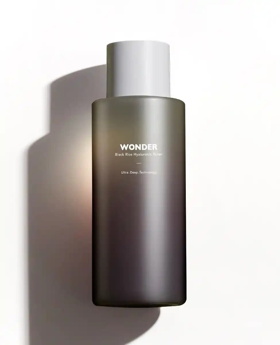 Haruharu Wonder Black Rice Hyaluronic Toner: Doğal ve Güçlü Bir Cilt Bakımı Ürünü