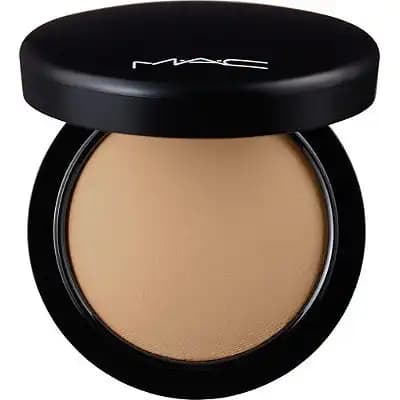 Hassas Ciltler İçin Fondöten Seçimi ve Uygulama İpuçları Rehberi