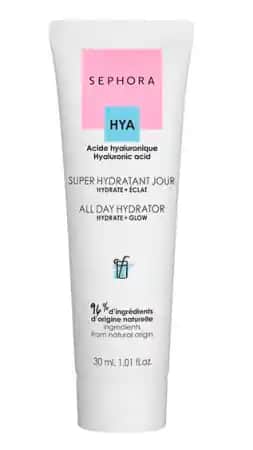 Hassas ve Yağlı Ciltler İçin Uygun Nemlendirici Seçimi ve Bakım Rehberi