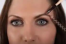 Kalemle Kaş Boyama Rehberi: Doğal ve Çarpıcı Bakışlar İçin İpuçları