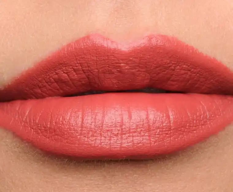 Kiremit Rengi Ruj Kullanımı ve Kombinasyon İpuçları Güzellik Trendleri 2023