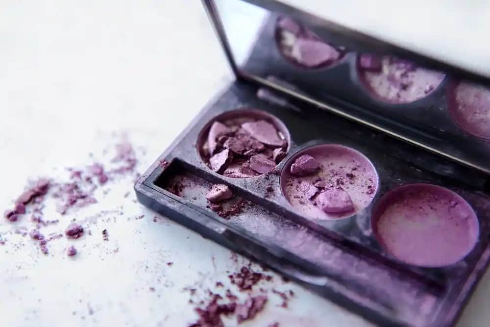 Kırılan Ruj Nasıl Onarılır ve Uzun Süre Kullanımını Sağlarım