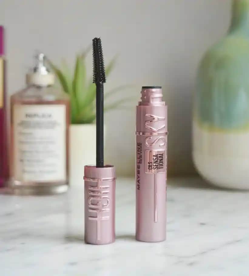 Kısa ve Düz Kirpikler İçin En Etkili Maskara Tavsiyeleri ve Uygulama İpuçları