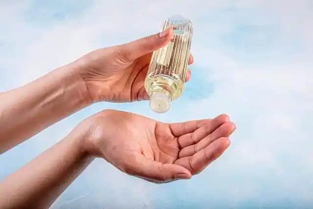 Kolonya Neye İyi Gelir ve Günlük Hayatta Kullanım Alanları Hakkında Detaylı Bilgi