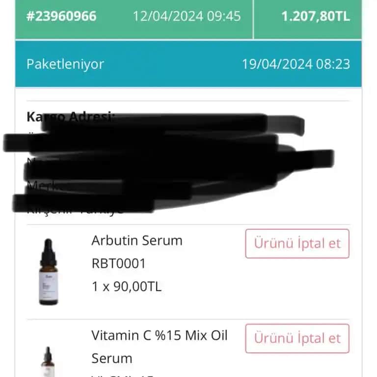 Kozmetik Siparişi ve Güncel Trendler: Doğal ve Teknolojik Yaklaşımlarla Kişisel Bakım