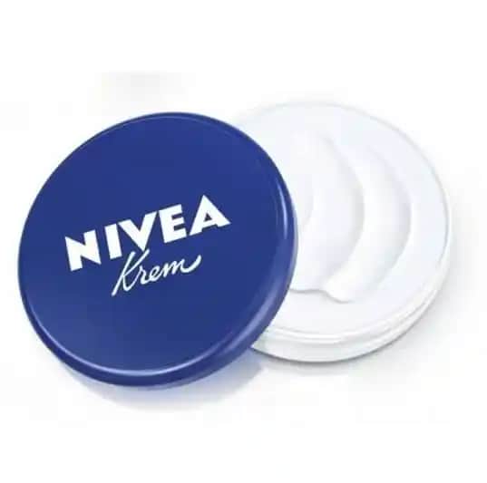 Nivea Krem: Güvenilir ve Çok Yönlü Cilt Bakım Ürünü Hakkında Detaylı Bilgi