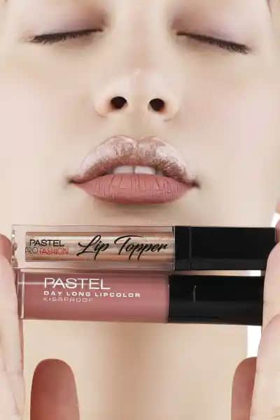 Pastel Lip Topper Trendleri ve Dudaklara Doğal Parlaklık Sağlama Yöntemleri