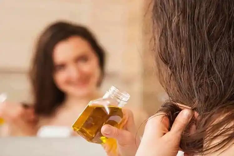 Saç Dibi Kuruluğuna Karşı Etkili Yöntemler ve Doğal Bakım İpuçları