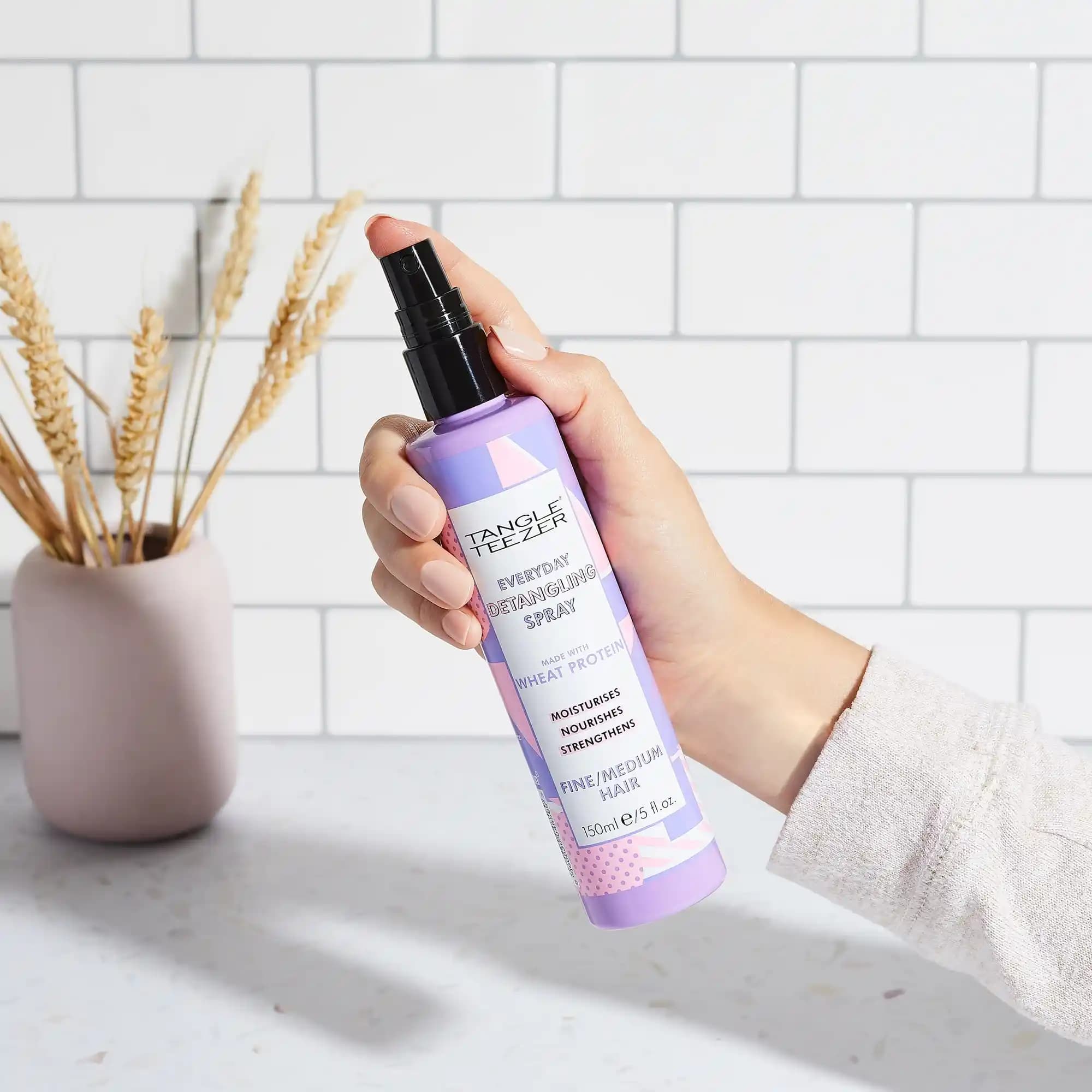 Saç Elektriklenmesine Karşı Etkili Spreyler ve Doğal Çözüm Yöntemleri