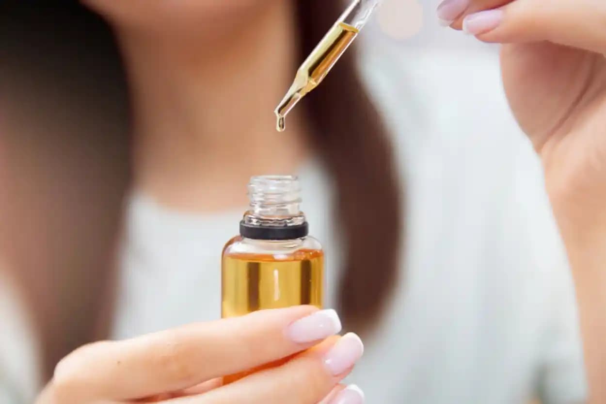 Saçlar İçin En Faydalı Doğal Yağlar ve Kullanım İpuçları