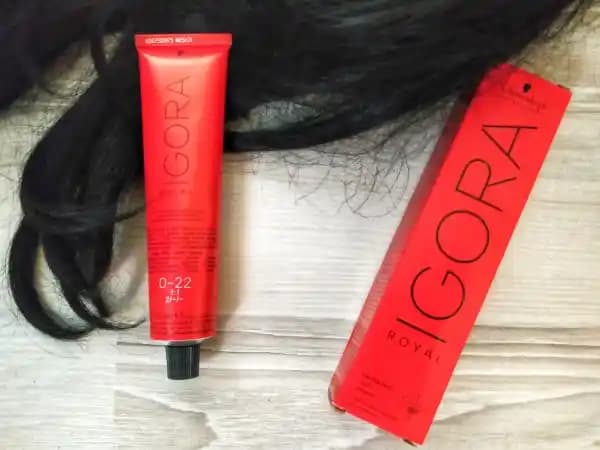 Saçtaki İstenmeyen Turunculuk Tonlarını Gideren Etkili Yöntemler ve Uzman Tavsiyeleri