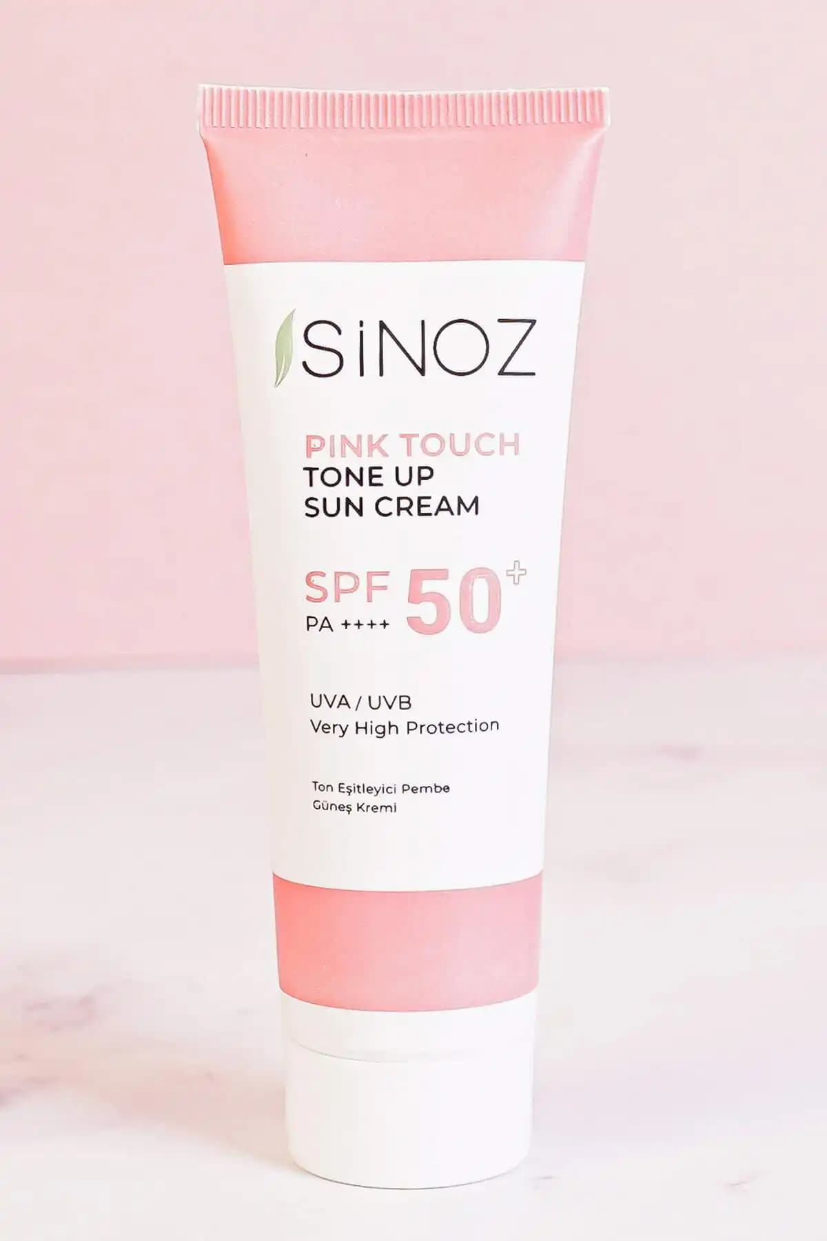 Sinoz SPF 50+ Ton Eşitleyici Pembe Yüz Güneş Kremi Cilt Koruma ve Parlaklık Sağlar