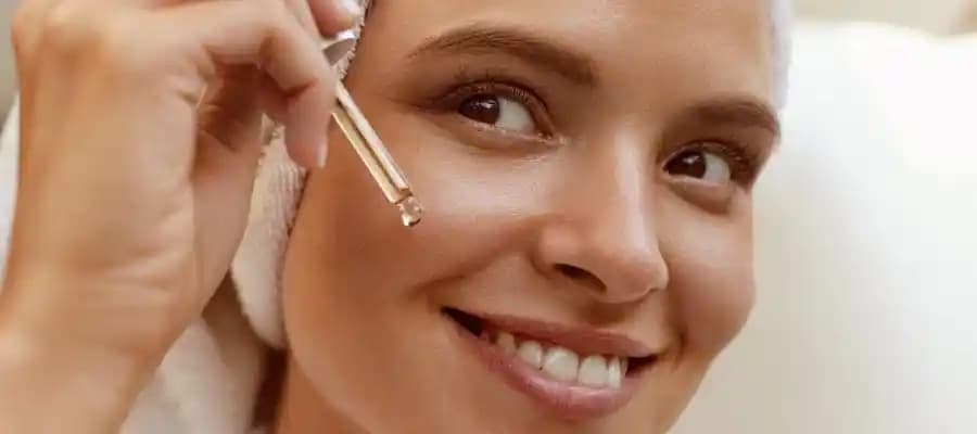 T bölgesi yağlı ciltler için etkili bakım yöntemleri ve doğru ürün seçimi