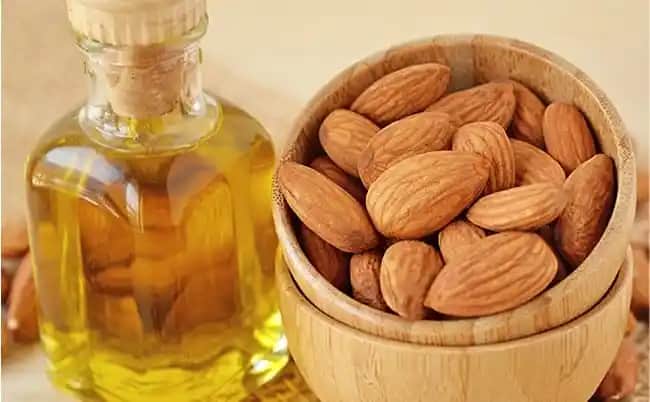 Tatlı Badem Yağı Kullanımı ve Cilt Bakımında Doğru Uygulama Yöntemleri