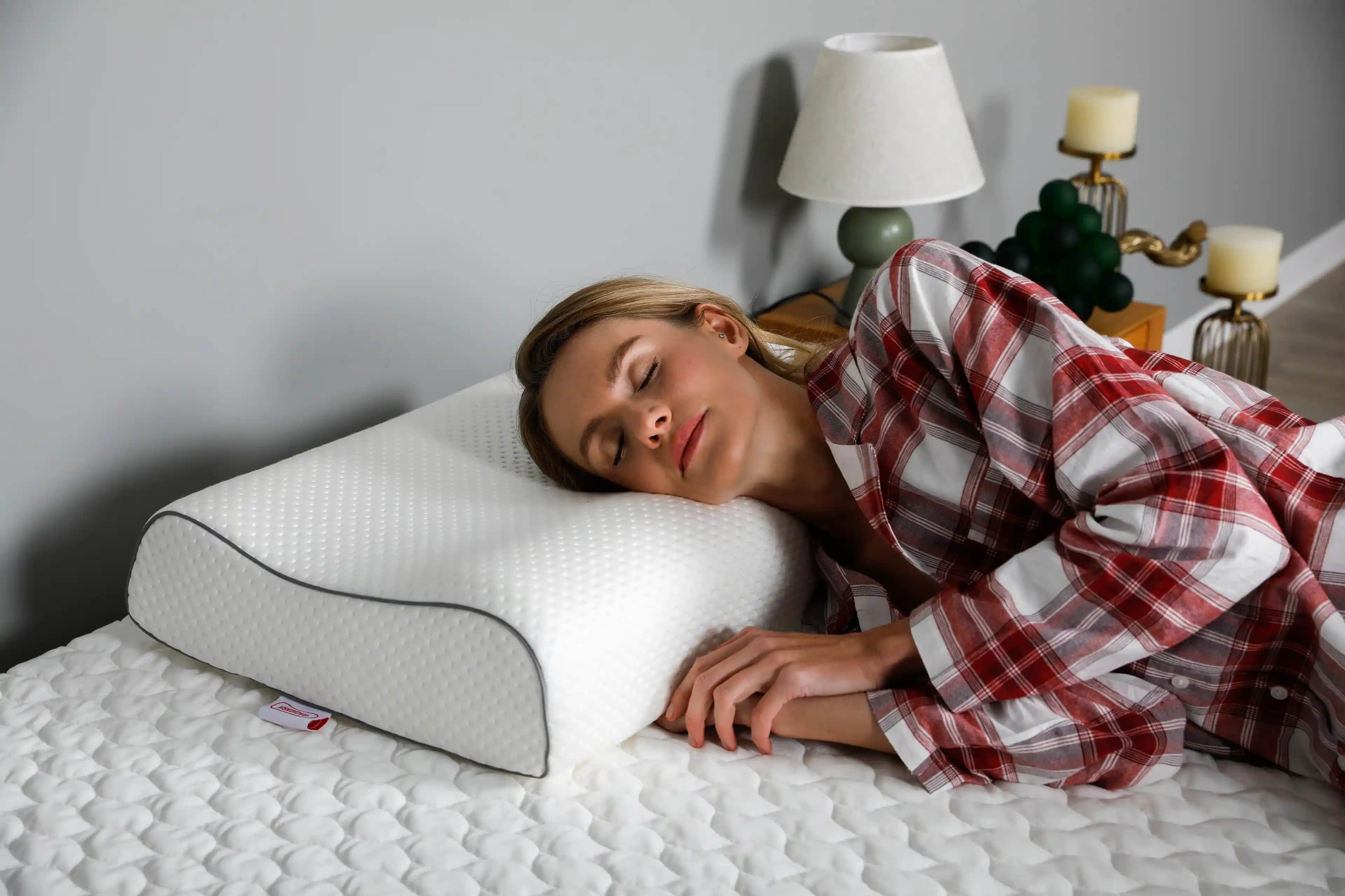 Uyku Yastıkları: Doğru Seçimle Uyku Kalitenizi Artırın ve Boyun Sağlığınızı Koruyun