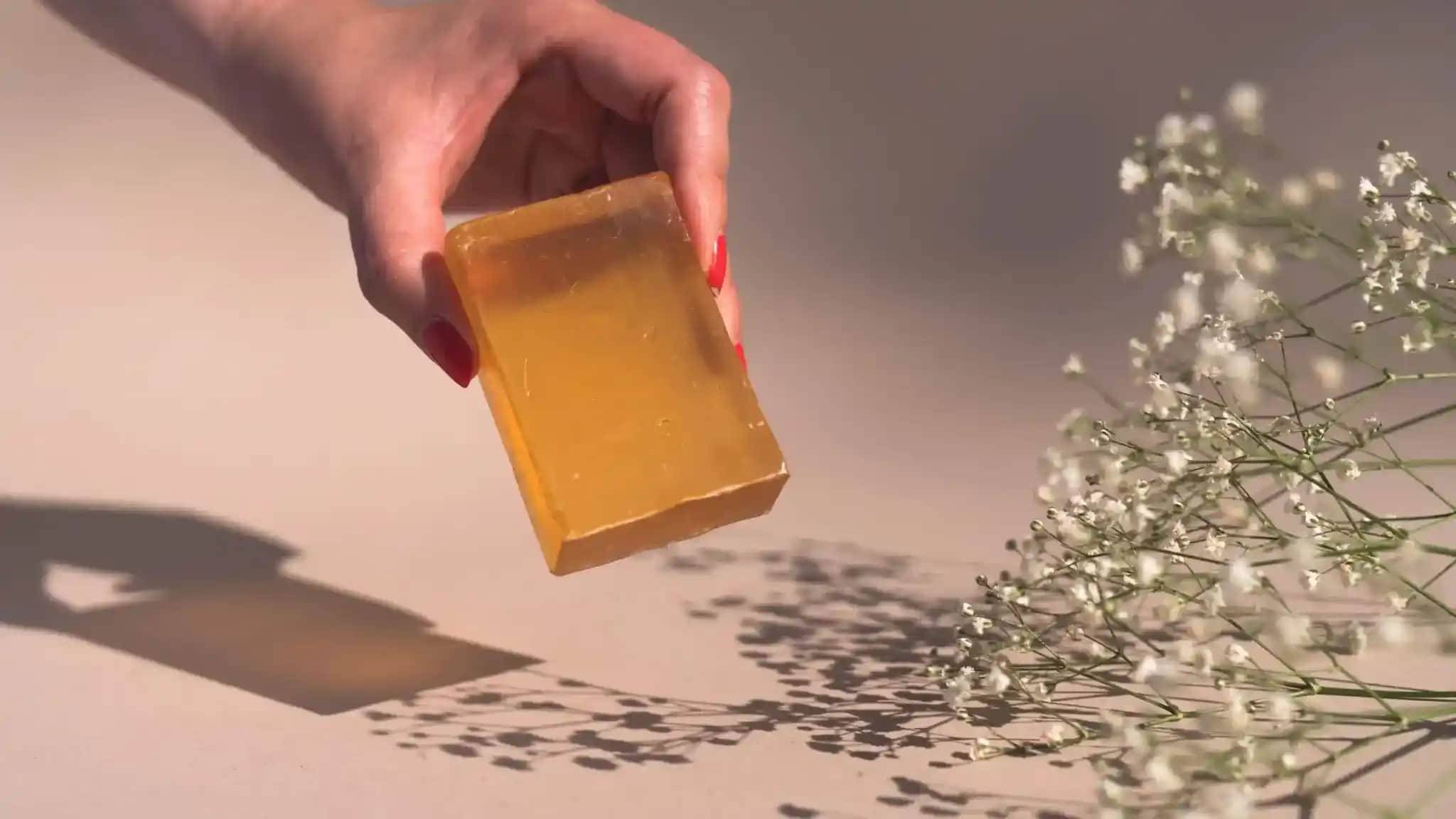 Yüz Temizliği İçin En İyi Yöntemler ve Cilt Tipine Uygun Bakım Rehberi