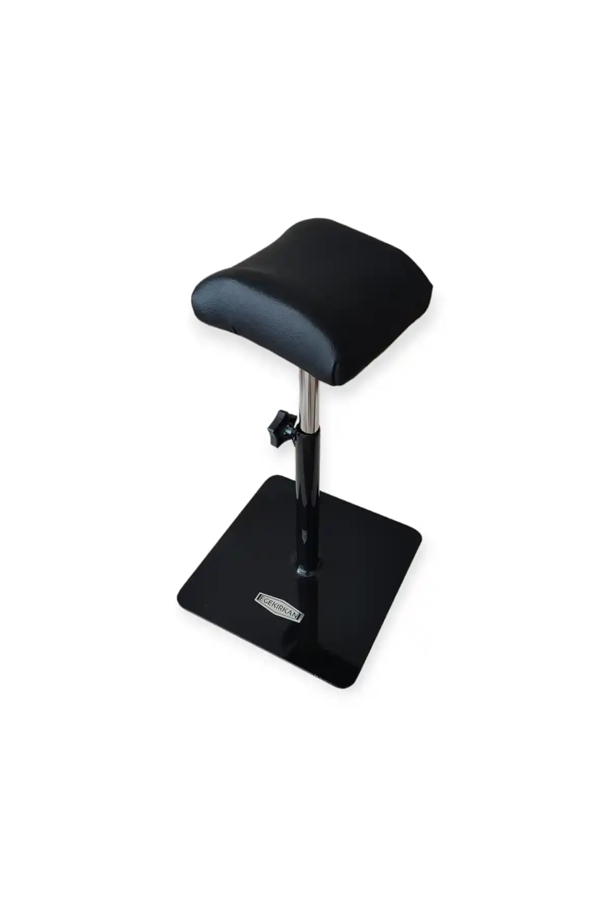 Egekırkan Kuaför Pedikür Ayaklığı: Hareketli Başlık ile Dayanıklılık ve Konfor Analizi