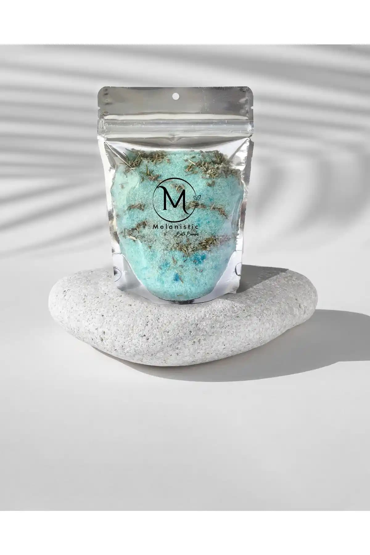 Melanistic Banyo Tuzu: Rahatlatıcı Lavantalı Epsom Tuzu 300 g, Mavi Tonlarda