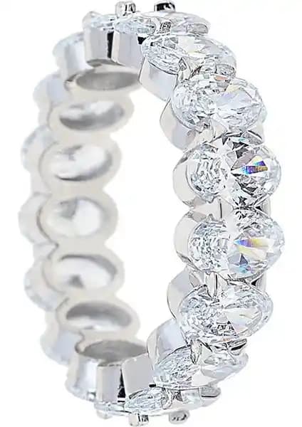 Merano Design Favore ve Round Yüzüklerin Karşılaştırması: Malzeme, Taş, Kaplama ve Tasarım